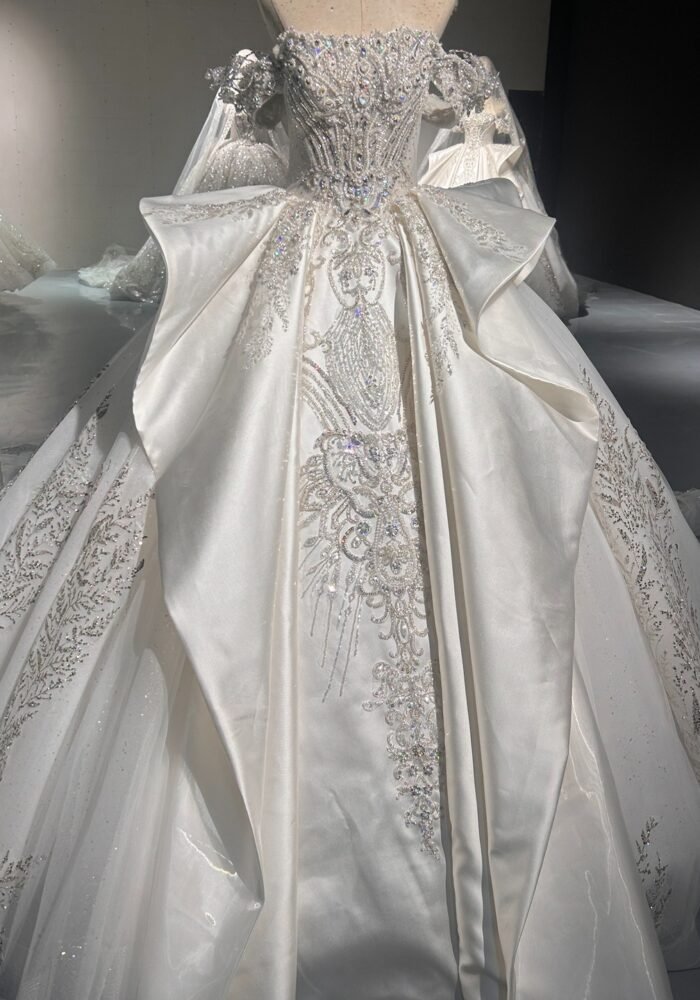 Luxurious Tube Top Wedding Dress Sheer Neck Tube Organza Bride Dresses Classical Lace Printed Bridal Gown